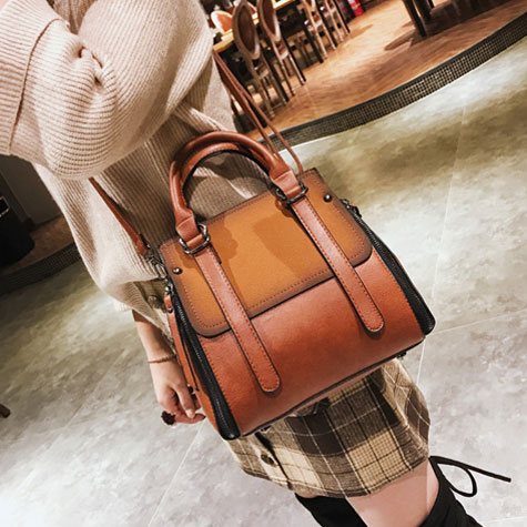 Retro Frosted Belt Large Capacity Handbag Splicing PU Shoulder Bag